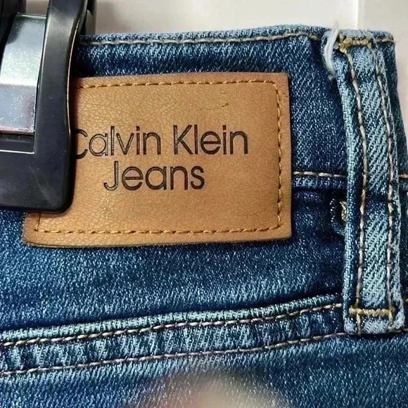 Calvin Klein High Rise Straight Ankle Jeans Size 16/33 Inseam 24” Medium Blue - Picture 7 of 9